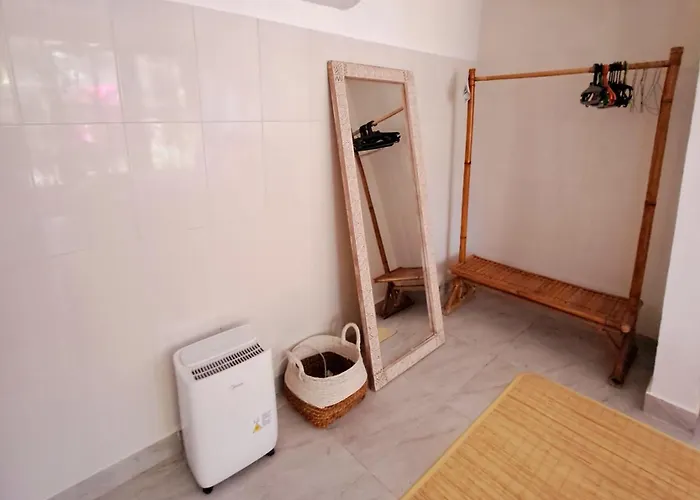 Tropica House 2 Minutes From Center アパート