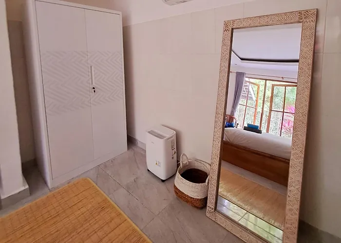 Tropica House 2 Minutes From Center ウブド