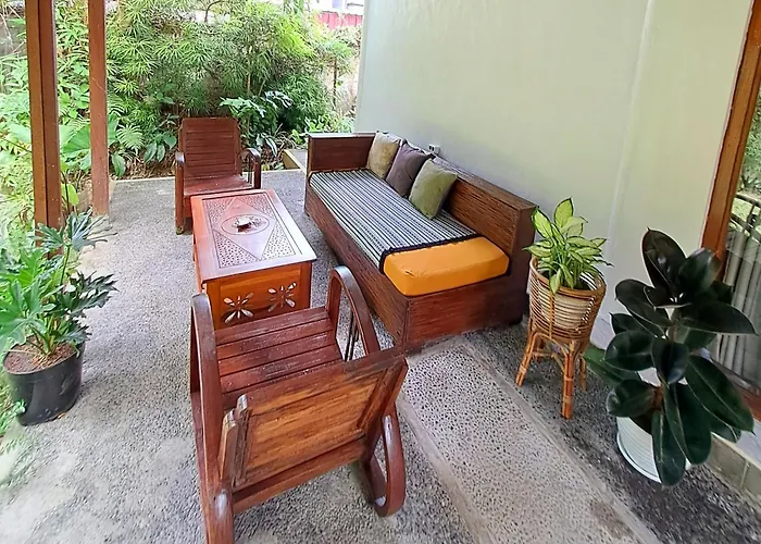 Tropica House 2 Minutes From Center アパート ウブド